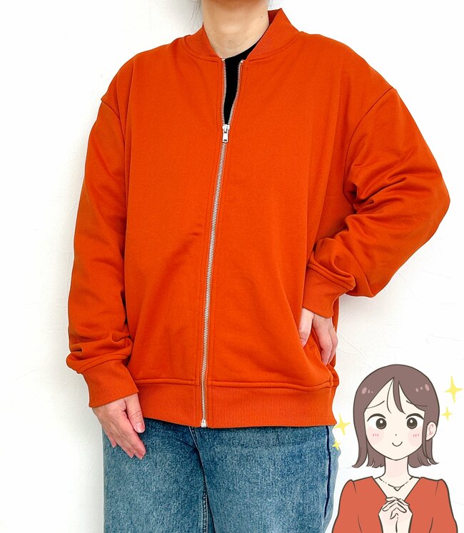 「とても着やすく即リピ」ワークマンの“毛玉になりにくいスウェット”が1900円とは思えない着心地!「安くておしゃれ」「羽織る上着として最高です」