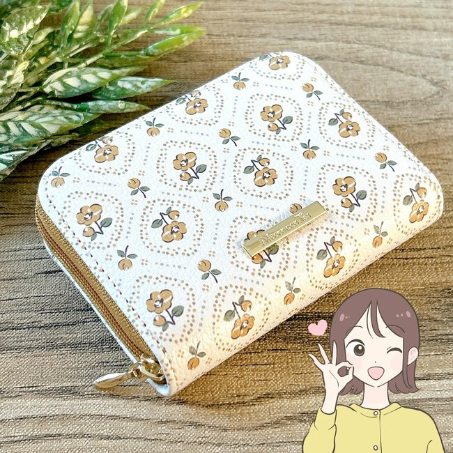 カードや診察券が11枚入った!アフタヌーンティーの「レトロかわいいカードケース」ガバッと開くし、ミニ財布にもなって優秀~!