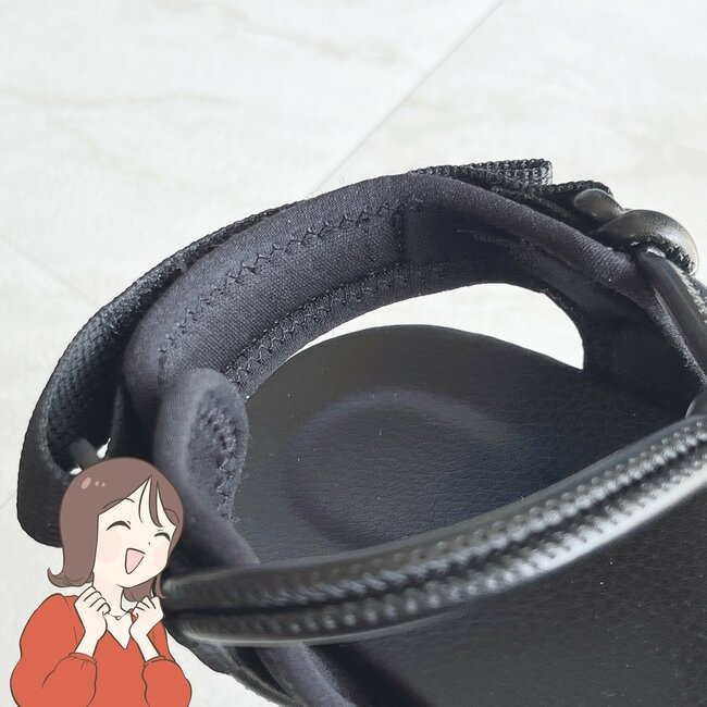 「長時間でも疲れにくい」「色違いも買おうかな」ユニクロの“足の形に合わせられるサンダル”甲高＆幅広でも履き心地バツグン！「サイズの調整が自由にできる」