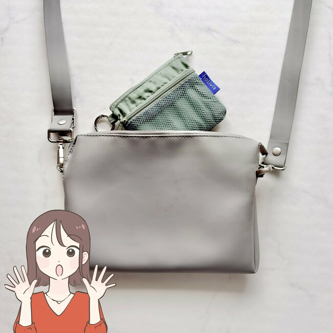 カードや診察券が20枚入った！3COINSの“ポケットたくさんミニ財布”手ぶらで持ち歩けて天才！「メッシュで使いやすそう」「色も可愛い」