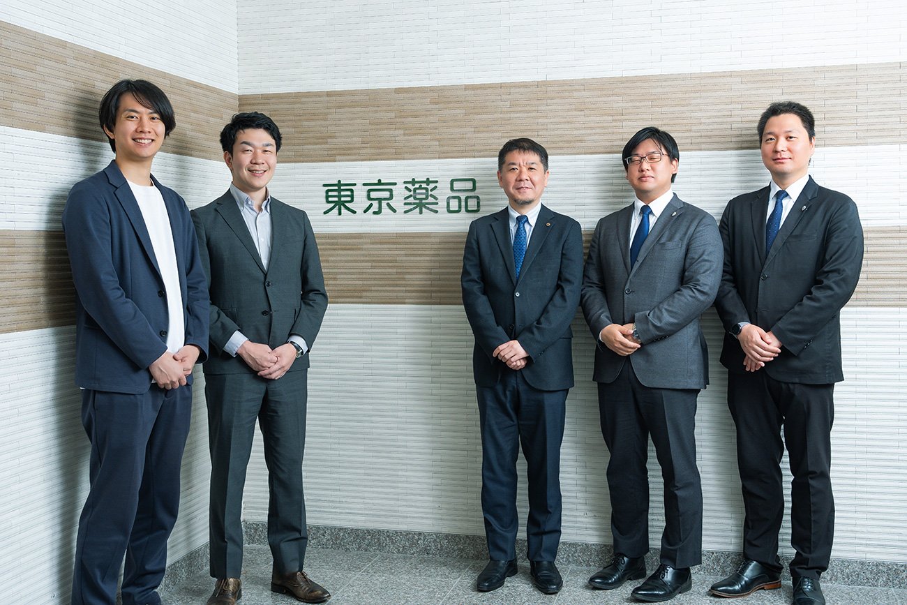 システム刷新で出荷処理時間が1時間超から5分に短縮。医薬品の安定供給を支える、現場を熟知したパートナー