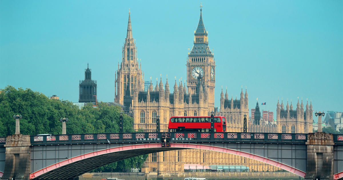 なぜ日本にできない財政再建・経済成長が、英国にはできたのか