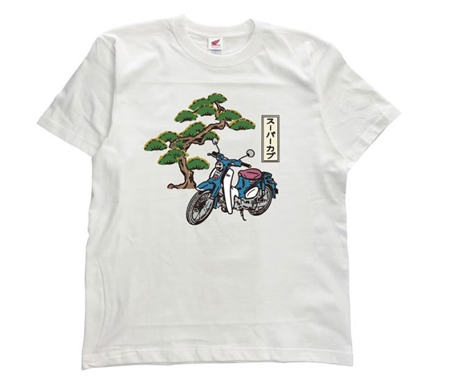 和風テイストで描かれたスーパーカブTシャツ（プレスリリースより）
