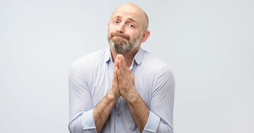 「Please help me.」と言ったら、嫌がられた。「お願い」に適したフレーズとは?