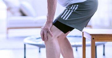 膝の痛みの進行予防には「筋トレ」が効果あり、運動強度はどれくらいがいい?