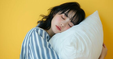 認知症になりにくい「寝る姿勢」。世界の研究が明かした“最高の体の向き”とは？