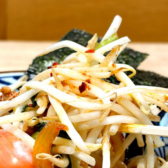 背徳感ヤバすぎるって…!丸亀製麺の“てんこ盛りメニュー”お腹いっぱいになって大満足!「実にジャンキー」「明日も食べたい」