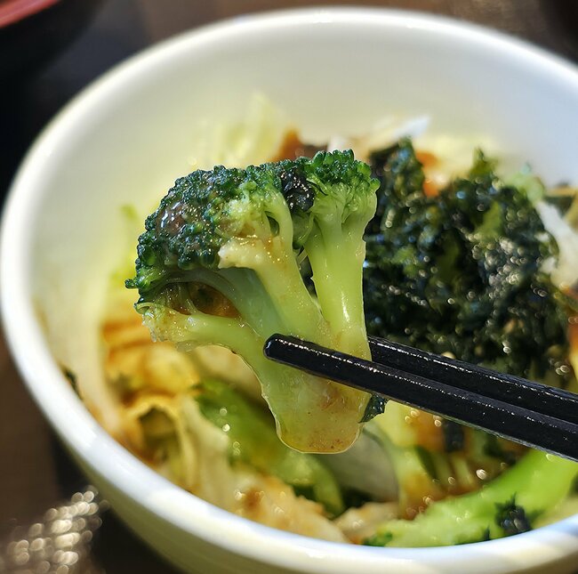 もう普通の牛丼に戻れないよ…すき家の“やみつき限定メニュー”毎日食べたいくらい好き!「おいしすぎるやろ…」「大盛り余裕でぺろりだった」「レギュラーメニューにして欲しい!」【実食レビュー】