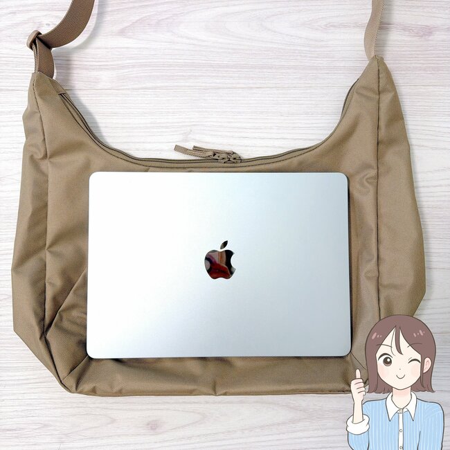 「リュックより使いやすい」無印良品の“財布が出しやすいバッグ”2WAYで使えて天才…！「外ポケットが快適」「軽くて肩に負担がかかりません」