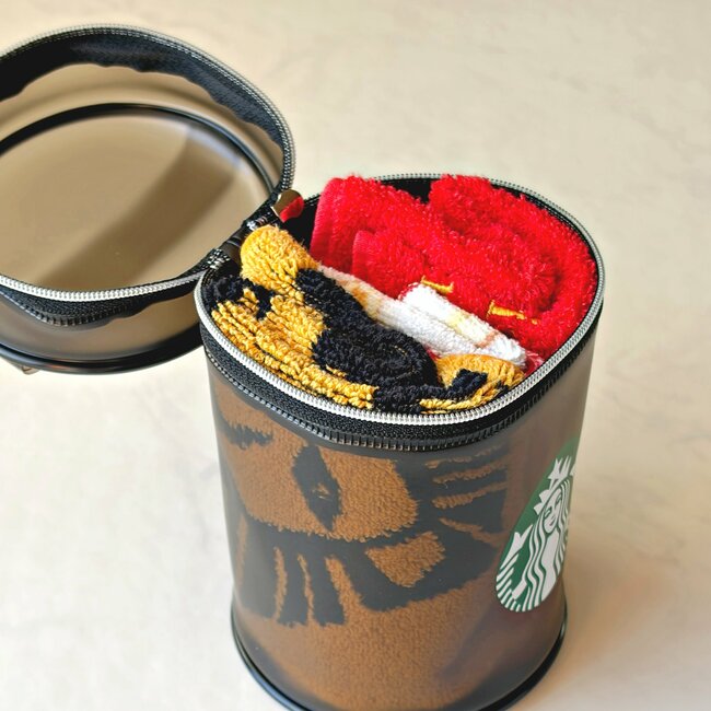 お薬が146錠も入った…！スターバックスの「黒ねこポーチ」可愛すぎるし、ガバッと開いて使いやすい！《購入レビュー》