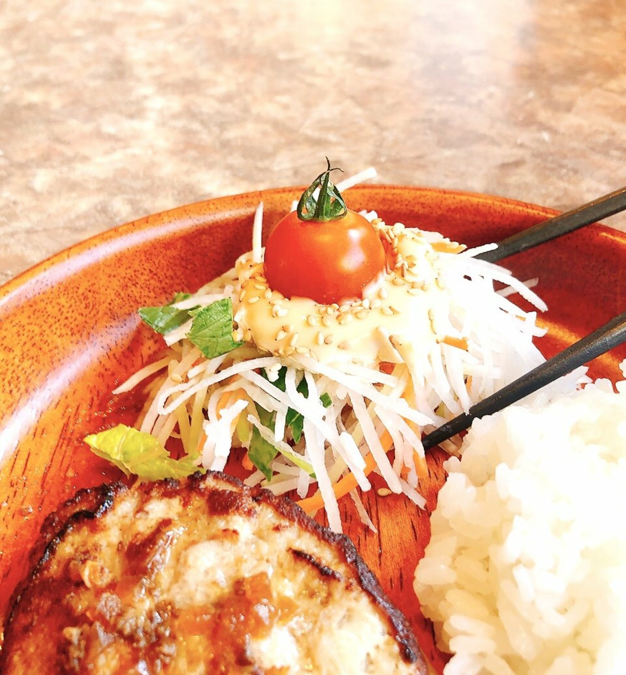 朝から幸せすぎるよ…!びっくりドンキーの“がっつりモーニング”コーヒーおかわり自由なのが嬉しい!「朝から食べれる背徳感」「常時頼めるようになってほしい」