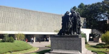 「ラグジュアリーカード」のゴールドカードなら、国立新美術館など、5つの美術館の入館料が無料に！無料特典の対象美術館や利用方法を詳しく解説！