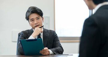 転職の面接で落ちる人は雑談で「天気の話」をしてしまう。では、受かる人は何を話す？
