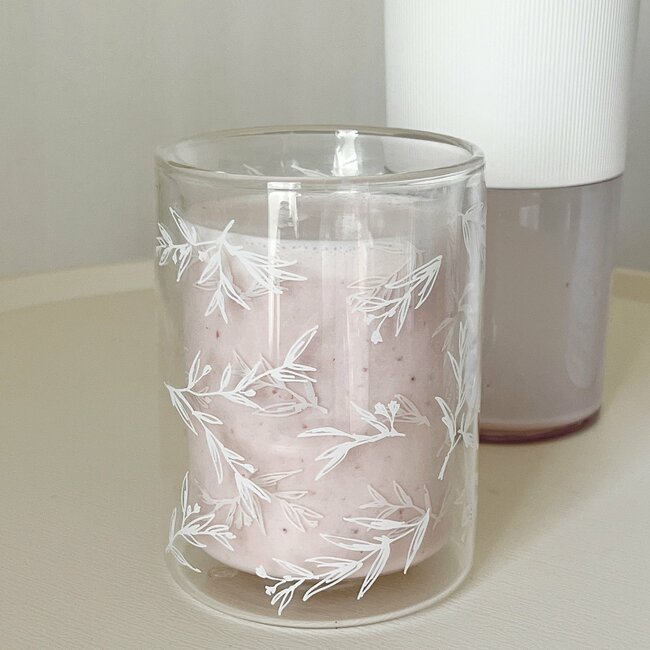 「使いやすくて大満足！」「お値段以上でした」ニトリの“コスパ抜群キッチングッズ”でセブンみたいなスムージーが作れちゃった！「毎日ジュースを作ってます」