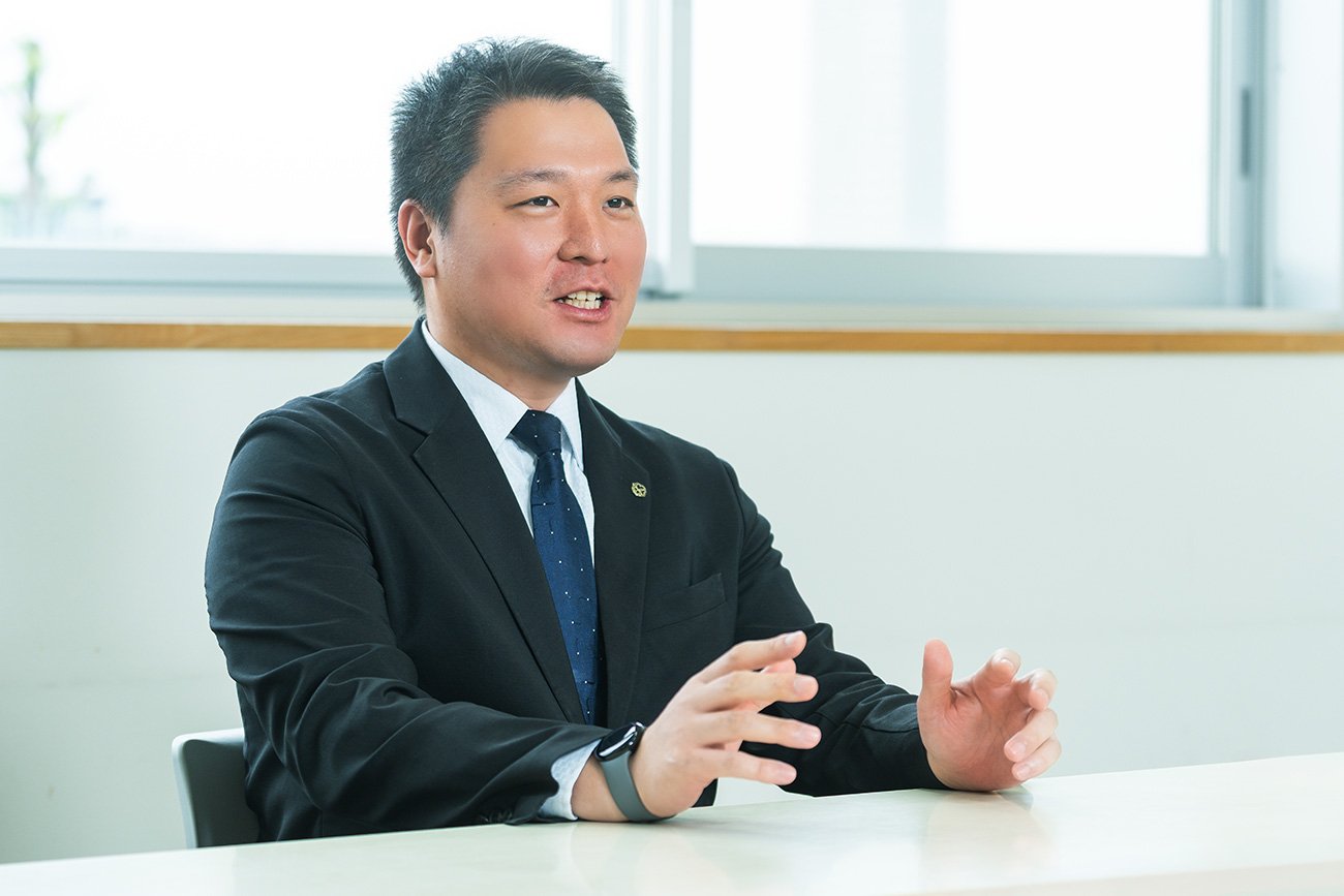 システム刷新で出荷処理時間が1時間超から5分に短縮。医薬品の安定供給を支える、現場を熟知したパートナー