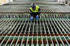 商品価格、32年ぶりの高い伸びに　1～3月