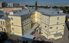 ロシアの悪名高い刑務所、WSJ記者はここにいる