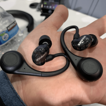 CES 2020でSHURE初トゥルーワイヤレス「AONIC 215」を試した