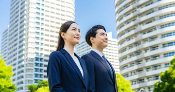 三井不動産と三菱地所、不動産2社「採用大学」ランキング2025！少数精鋭の業界に人材を輩出するトップ3は？