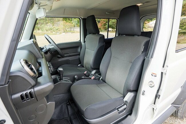 ジムニー・ノマドFC前席