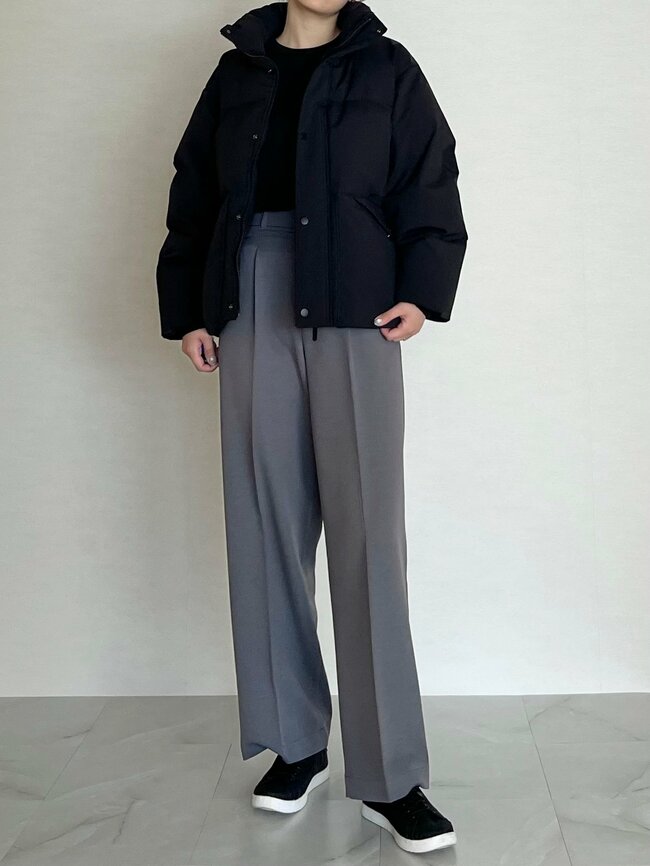 「3着持っていて通勤でヘビロテ」無印良品の“着痩せパンツ”水を弾くから雨の日もガンガン使える！「体型カバーもバッチリ」「とても気に入ってます」