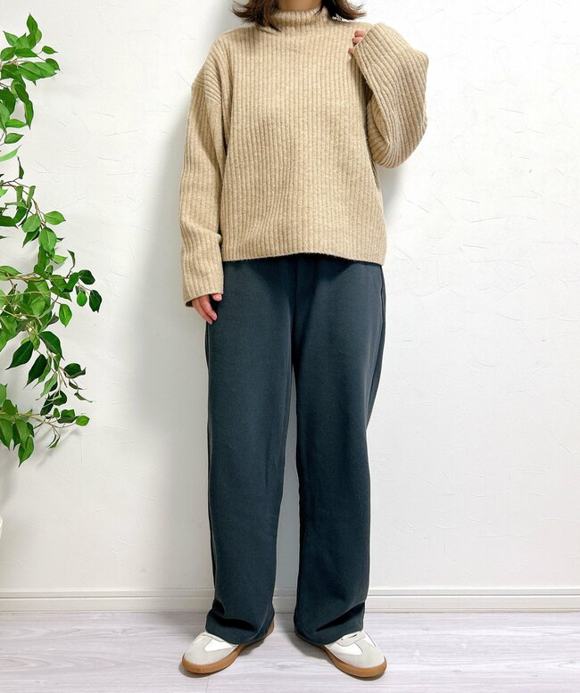 もう普通のスウェットパンツに戻れない…!無印良品の「新作ラクちんパンツ」快適すぎてビックリした!