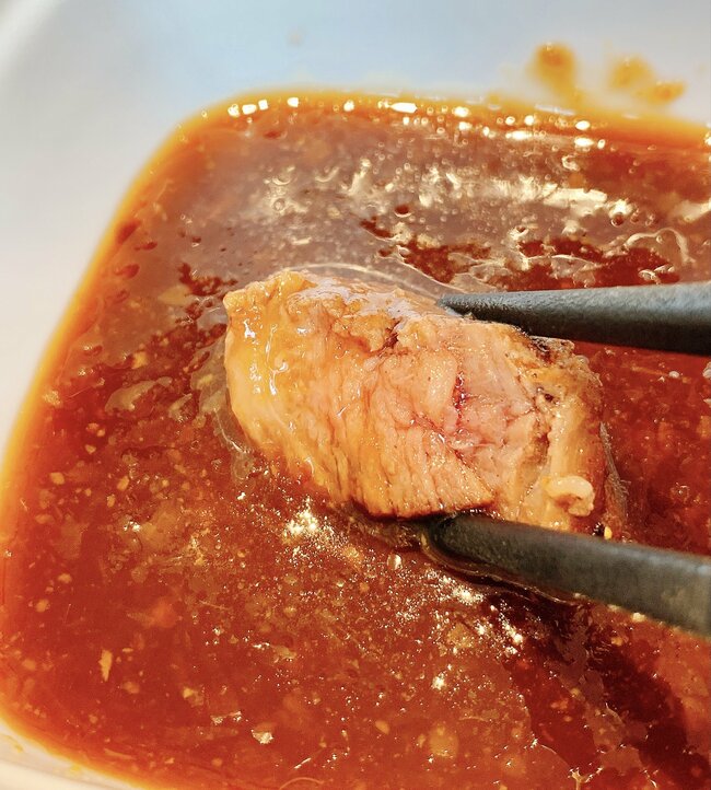 「満腹で帰るのしんどい」吉野家の“豪快すぎる定食”ご飯おかわり無料がありがたい！「吉野家さんやりすぎだよ」「ご飯大盛り2杯も食った」《実食レビュー》