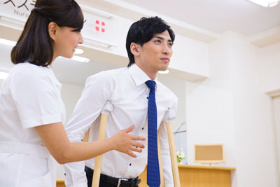 利用率わずか3割!会社員が長期療養したら「傷病手当金」の申請を