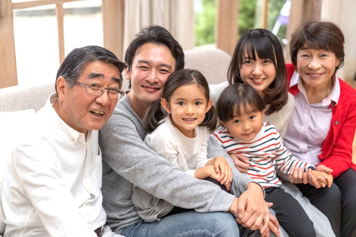 なんだかんだいって、中年・熟年夫婦にとって正月は絶好の家族イベントです。タッグを組んで乗り切りましょう。