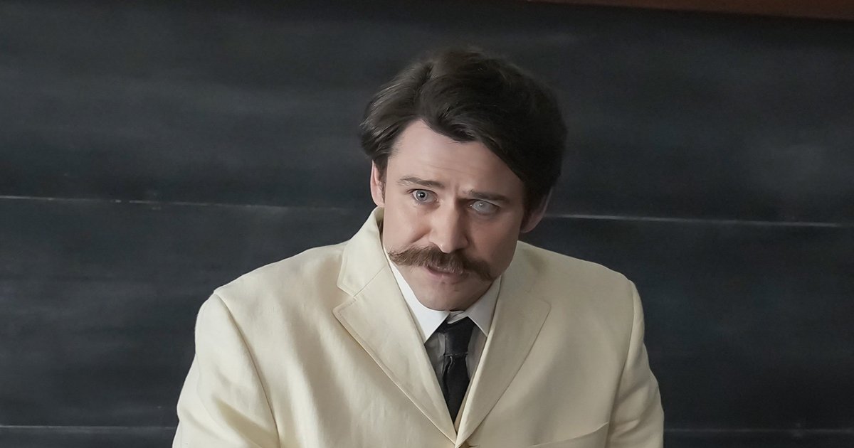 勘右衛門（小日向文世）に「働かんかい！」 借金取りの息子・銭太郎の“正論”にスカッとした〈ばけばけ第26回〉