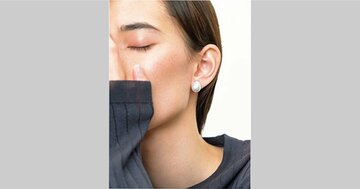 知らなかった!パールのピアスのシーン別つけ方