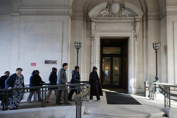 トランプ政権、連邦職員の人事規定変更急ぐ　退任控え