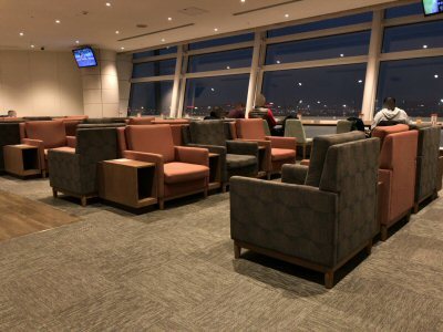 「SKY LOUNGE」の内観