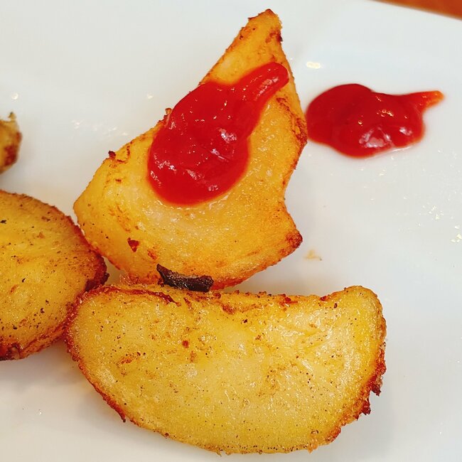 「朝からお腹いっぱい」「最高でした」ロイヤルホストの“盛りだくさんモーニング”スープとデザートも付いて豪華すぎる！「ホテルの朝食みたいで好き」