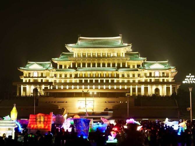 北朝鮮の金日成広場