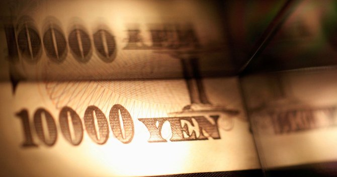 日本の長期金利はゼロ%の「壁」を突破できないでいる