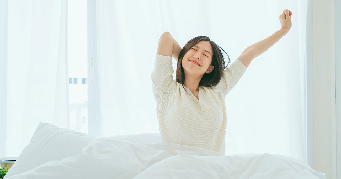 【睡眠投資】洗えない寝具はもう卒業！ 新幹線のグリーン車にも採用された1枚を足すだけで、毎朝の体が驚くほど軽くなる