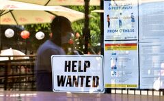 米就業者数55.9万人増、予想は下回る　5月雇用統計