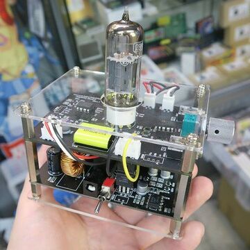 約2万円で真空管ヘッドフォンアンプを自作できる工作キットが販売中