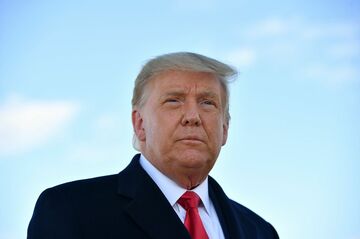 【社説】トランプ氏を敗北させるのはトランプ氏