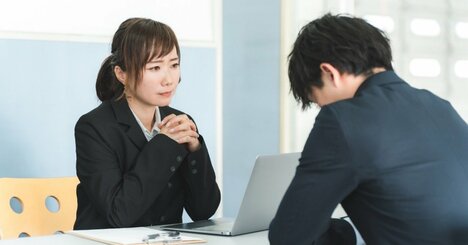 無能なリーダーは「あなたのために…」と言う。仕事ができるリーダーは何と言う？
