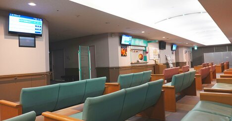 「都会で診療所を開業するより地方の病院に勤めてほしい」厚労相の爆弾発言を潰した〈白い巨塔〉の政治力