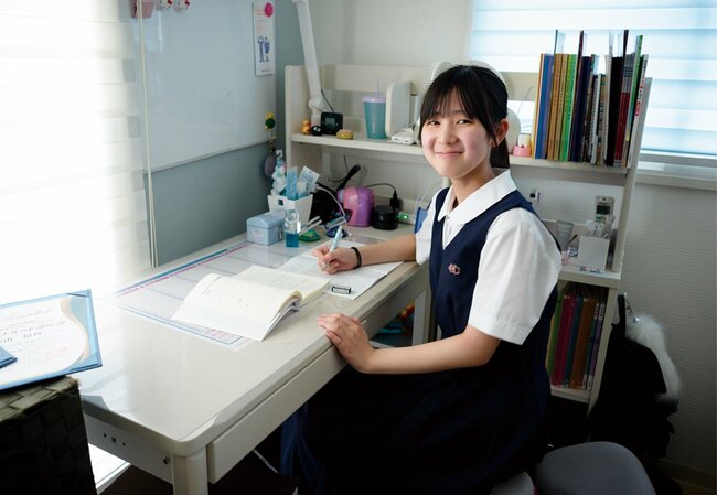 桜蔭合格を勝ち取った「フルタイム共働き夫婦」、薬剤師の母が“覚悟を決めて”早朝に取り組んだこと