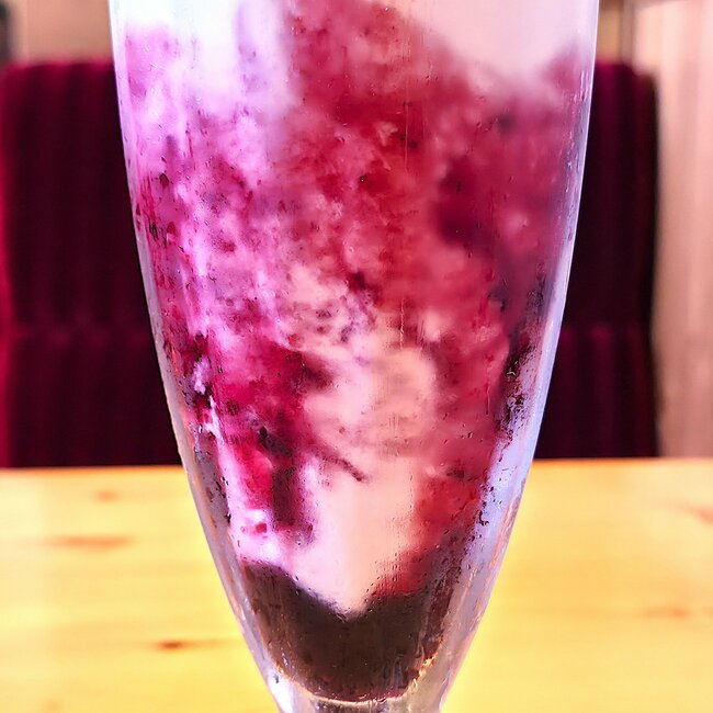 「ガチでハマる」「ほんと好き」コメダ珈琲の“ひんやりスイーツ”幸福感えげつない！「甘酸っぱいは正義」