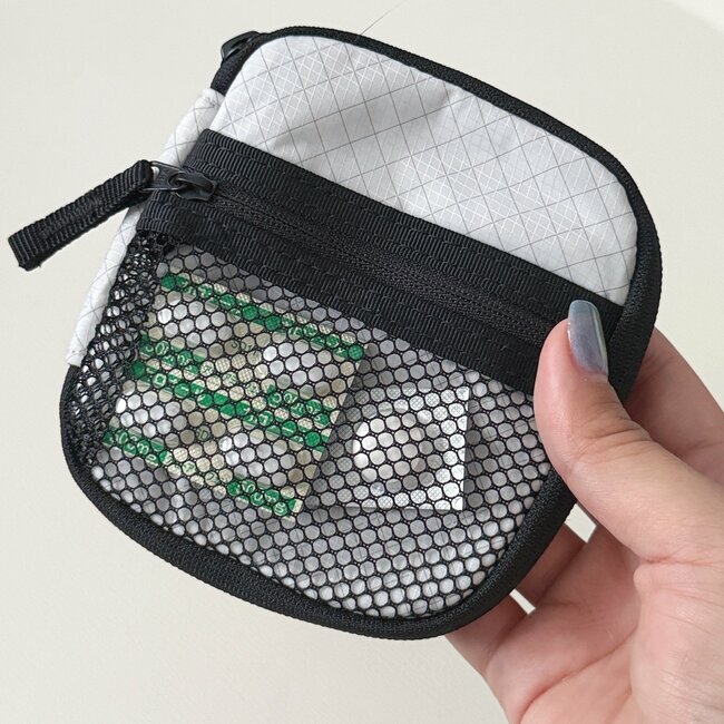 小銭が取り出しやすくて感動！無印良品の「新作ミニ財布」カードが28枚も入って収納力バッチリです！《購入レビュー》
