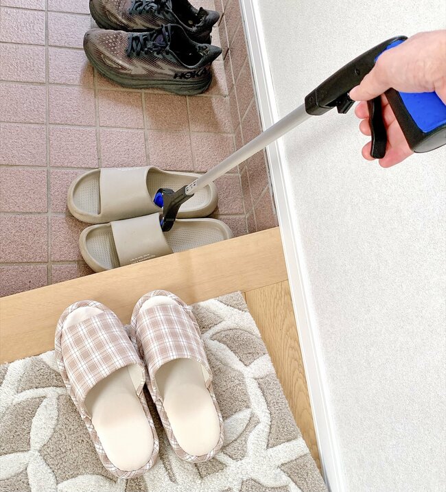「無いと生きていけなくなった」ダイソーの“腰がラクになるアイテム”思わず追加購入した！「楽すぎて笑っちゃった」「追加購入することにしました」《購入レビュー》