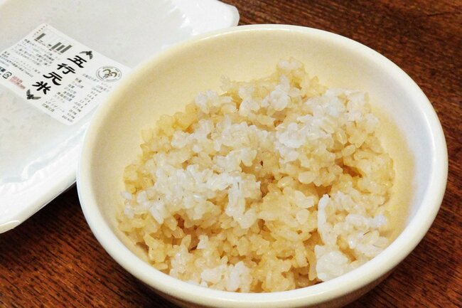 写真：タンパク質の摂取量を減らす低タンパク質加工玄米