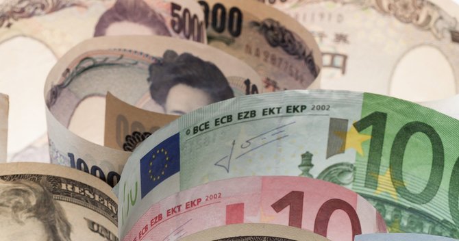 円ドルユーロ紙幣