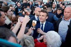 仏極右ルペン氏、「脱悪魔化」で支持拡大