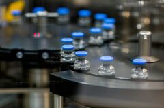 米の薬価論争が再燃、新型コロナ治療薬が火種